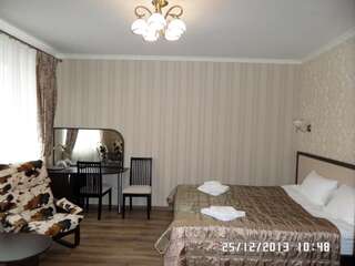 Отель Royal Hotel Харьков Полулюкс-14