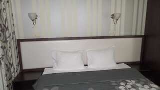 Отель Royal Hotel Харьков Стандартный двухместный номер с 1 кроватью-13