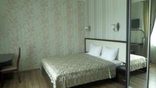 Отель Royal Hotel Харьков Стандартный двухместный номер с 1 кроватью-37